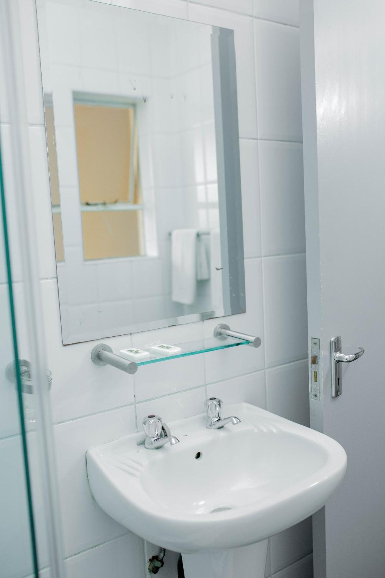 Vetho 2 Apartments Or Tambo Airport Kempton Park Kültér fotó